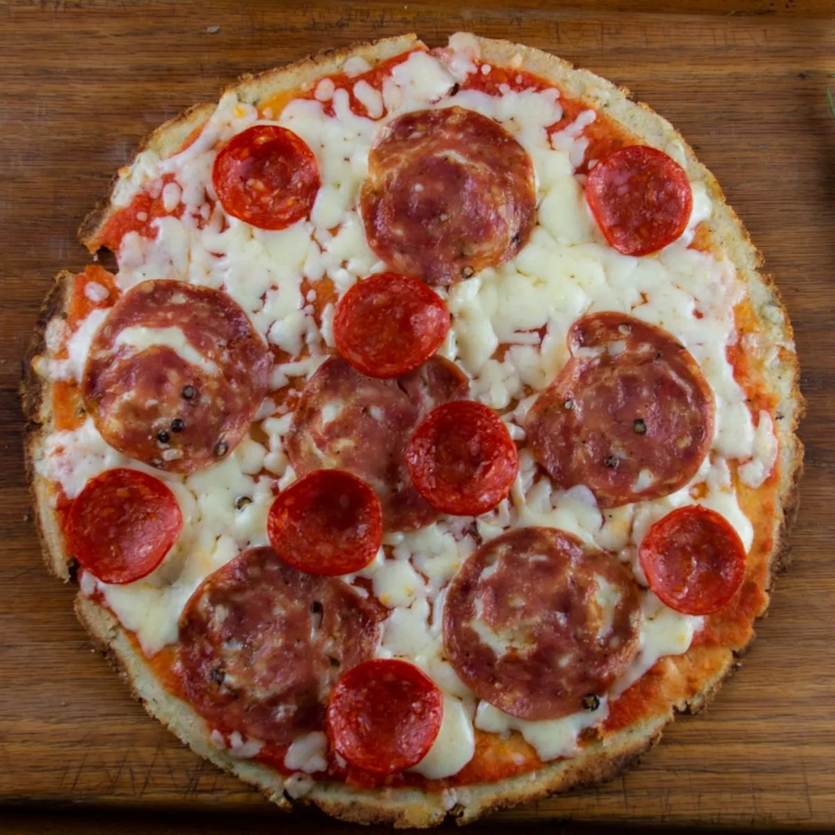 Pizza Salami e Pepperoni (coliflor 30 cm)