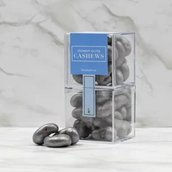 Crunchy silver cashews