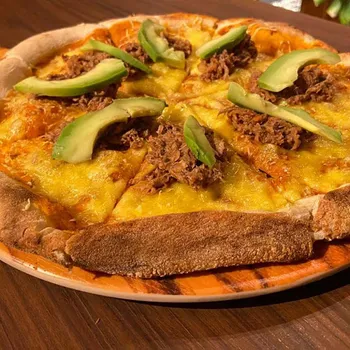 Pizza Mechada Vegana con Palta